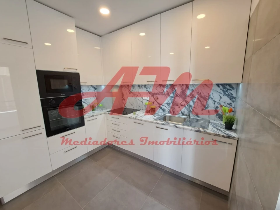 Apartamento T3 para Venda em Mina de Água Foto 1