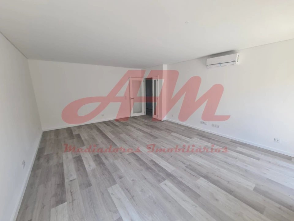 Apartamento T3 para Venda em Mina de Água Foto 6
