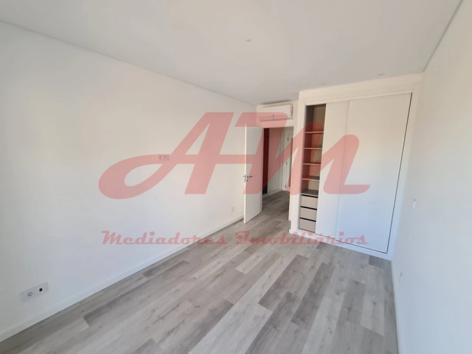 Apartamento T3 para Venda em Mina de Água Foto 15