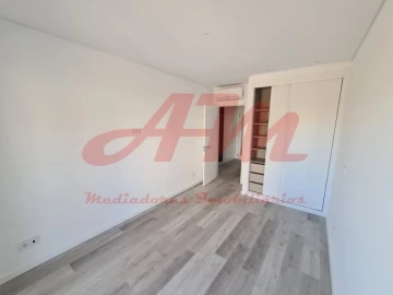 Apartamento T3 para Venda em Mina de Água