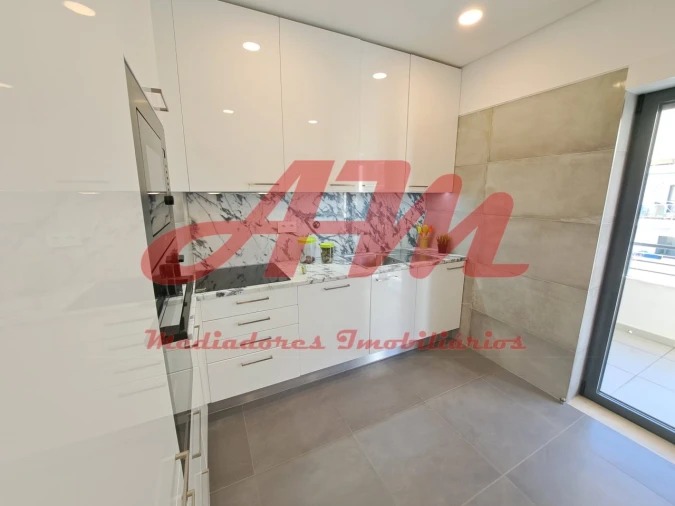 Apartamento T3 para Venda em Mina de Água Foto 2