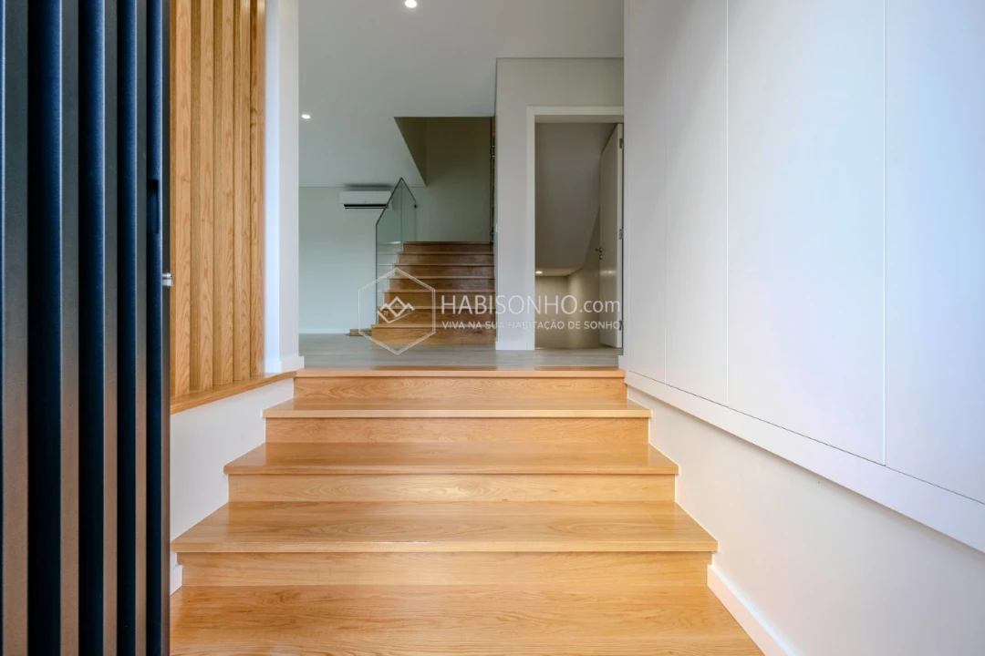 Moradia T4 para Venda em Anta e Guetim Foto 5