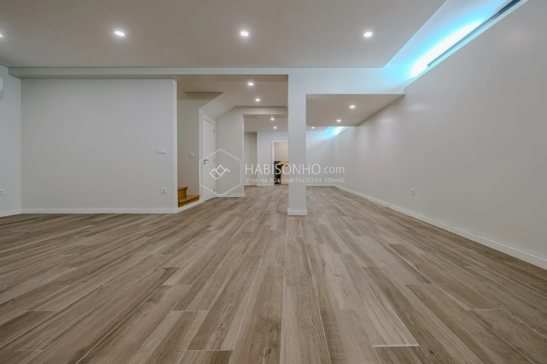 Moradia T4 para Venda em Anta e Guetim Foto 33