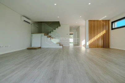 Moradia T4 para Venda em Anta e Guetim