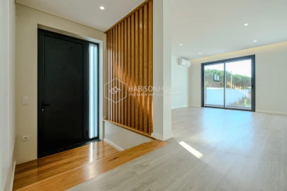 Moradia T4 para Venda em Anta e Guetim