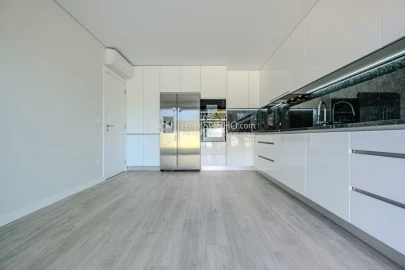 Moradia T4 para Venda em Anta e Guetim