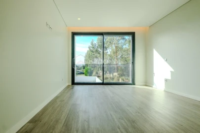 Moradia T4 para Venda em Anta e Guetim