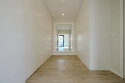 Moradia T4 para Venda em Anta e Guetim