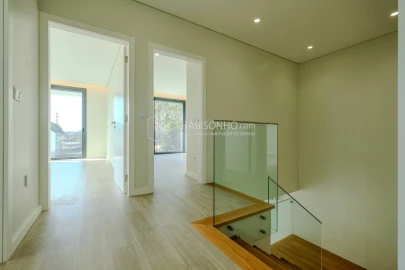 Moradia T4 para Venda em Anta e Guetim