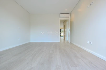 Moradia T4 para Venda em Anta e Guetim