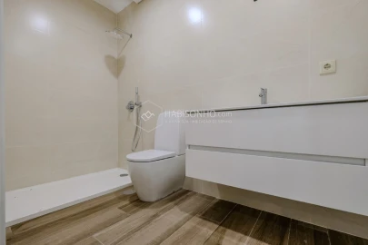Moradia T4 para Venda em Anta e Guetim