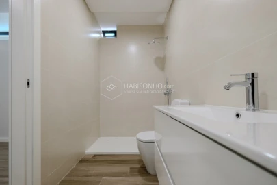 Moradia T4 para Venda em Anta e Guetim