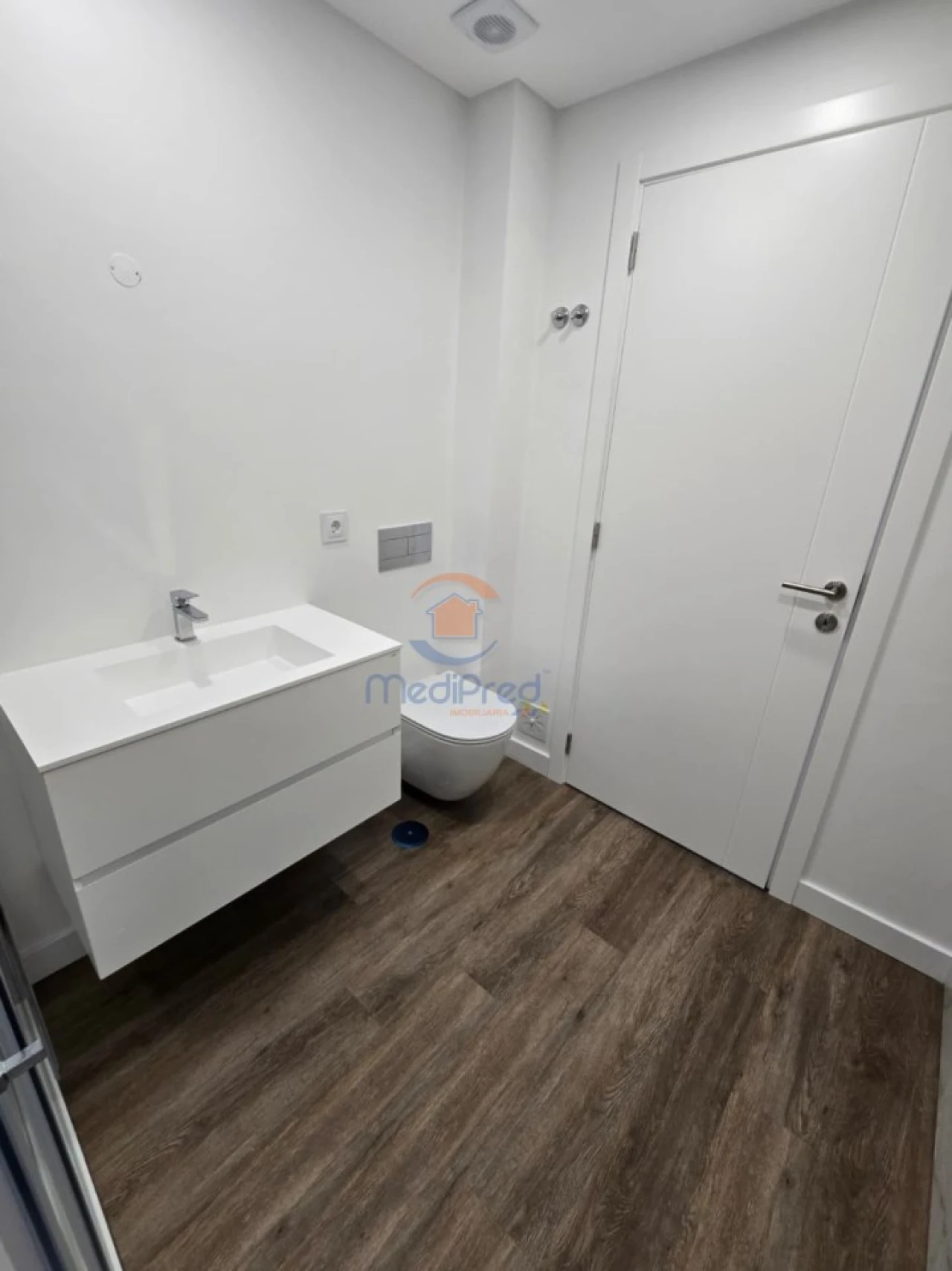 Apartamento T2 para Venda em Pontinha e Famões Foto 17