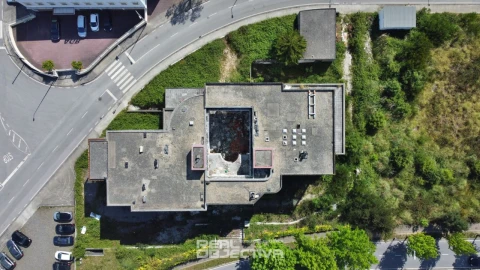 Loja para Arrendamento em Castêlo da Maia