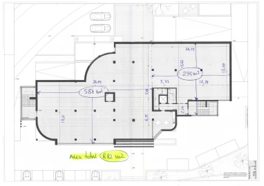 Loja para Arrendamento em Castêlo da Maia
