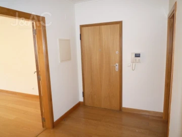 Apartamento T2 para Arrendamento em Cascais e Estoril