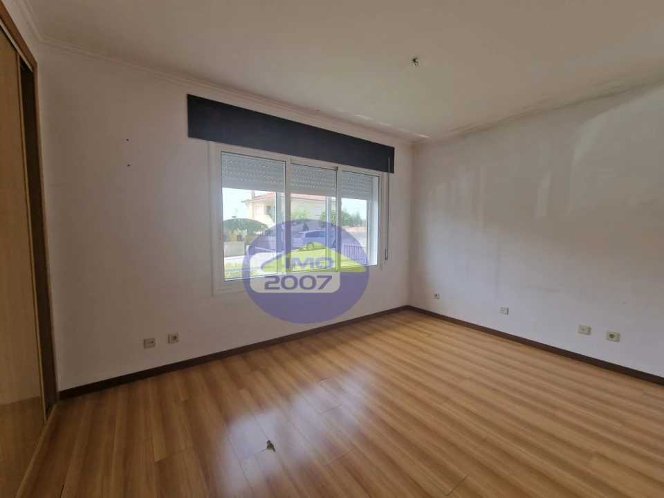 Apartamento T1 para Venda em Grijó e Sermonde Foto 11
