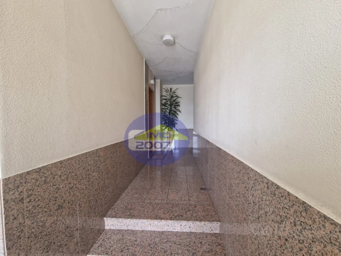 Apartamento T1 para Venda em Grijó e Sermonde Foto 15