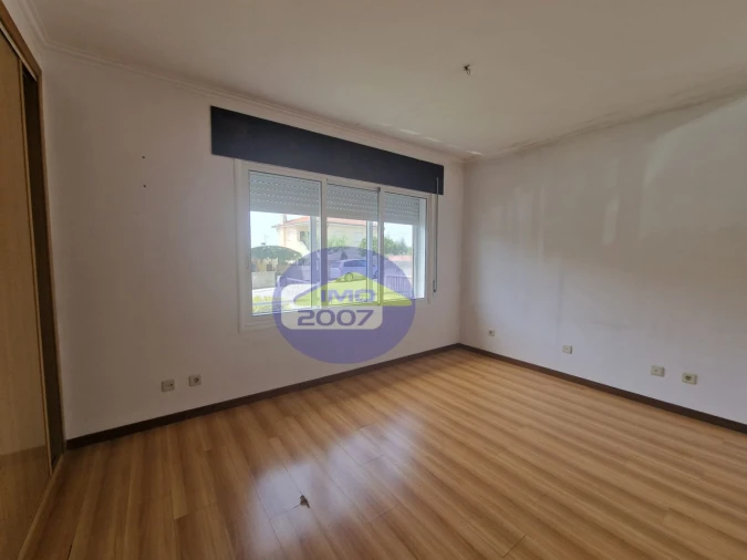 Apartamento T1 para Venda em Grijó e Sermonde Foto 11