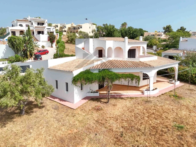 Moradia T3 para Venda em Alvor Foto 2