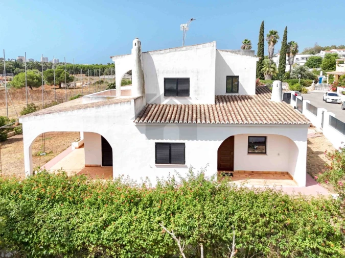 Moradia T3 para Venda em Alvor Foto 7