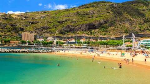 Apartamento para Venda em Machico