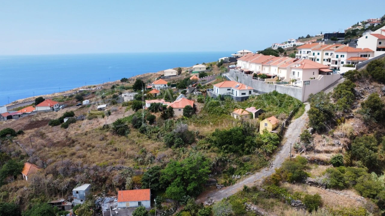 Terreno para Venda em Caniço Foto 3