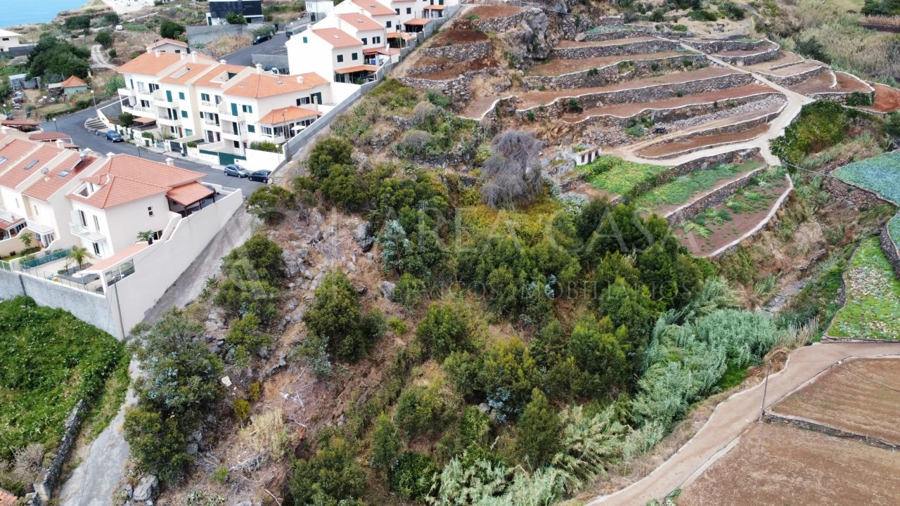 Terreno para Venda em Caniço Foto 8
