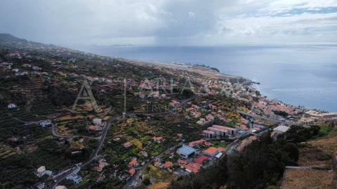 Terreno para Venda em Santa Cruz