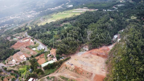 Terreno para Venda em Santa Cruz