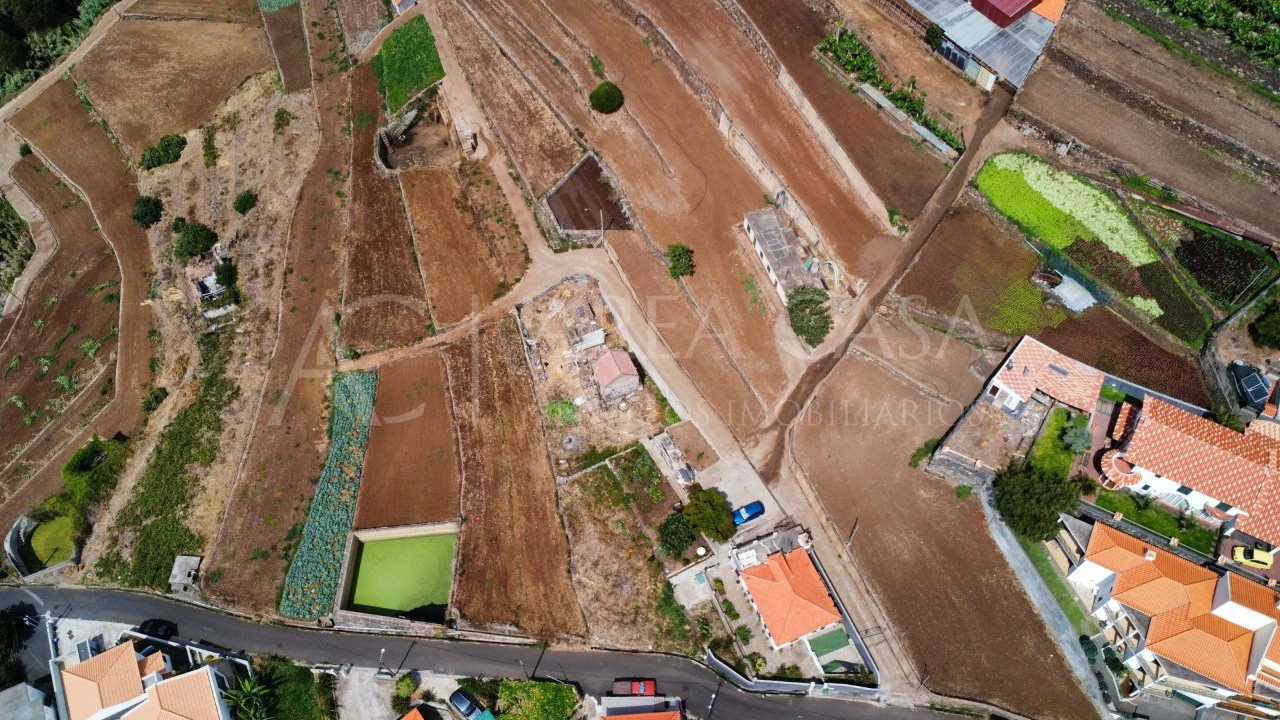 Terreno para Venda em Caniço Foto 10