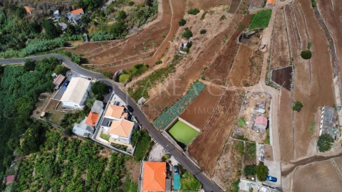 Terreno para Venda em Caniço