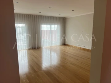 Quinta T3 para Venda em Camara de Lobos