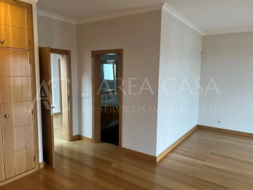 Quinta T3 para Venda em Camara de Lobos