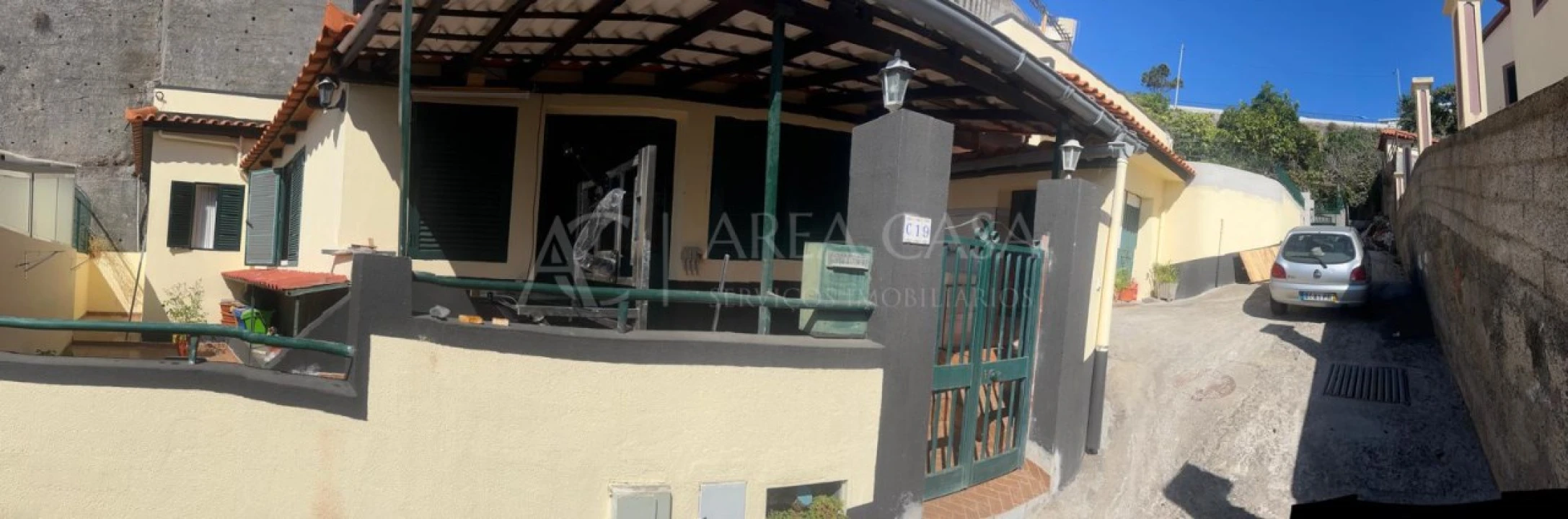 Moradia T1 para Venda em Caniço Foto 4