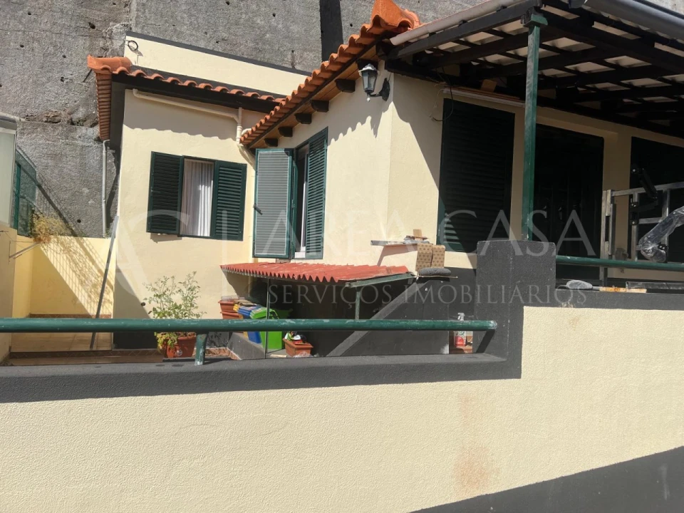 Moradia T1 para Venda em Caniço Foto 6