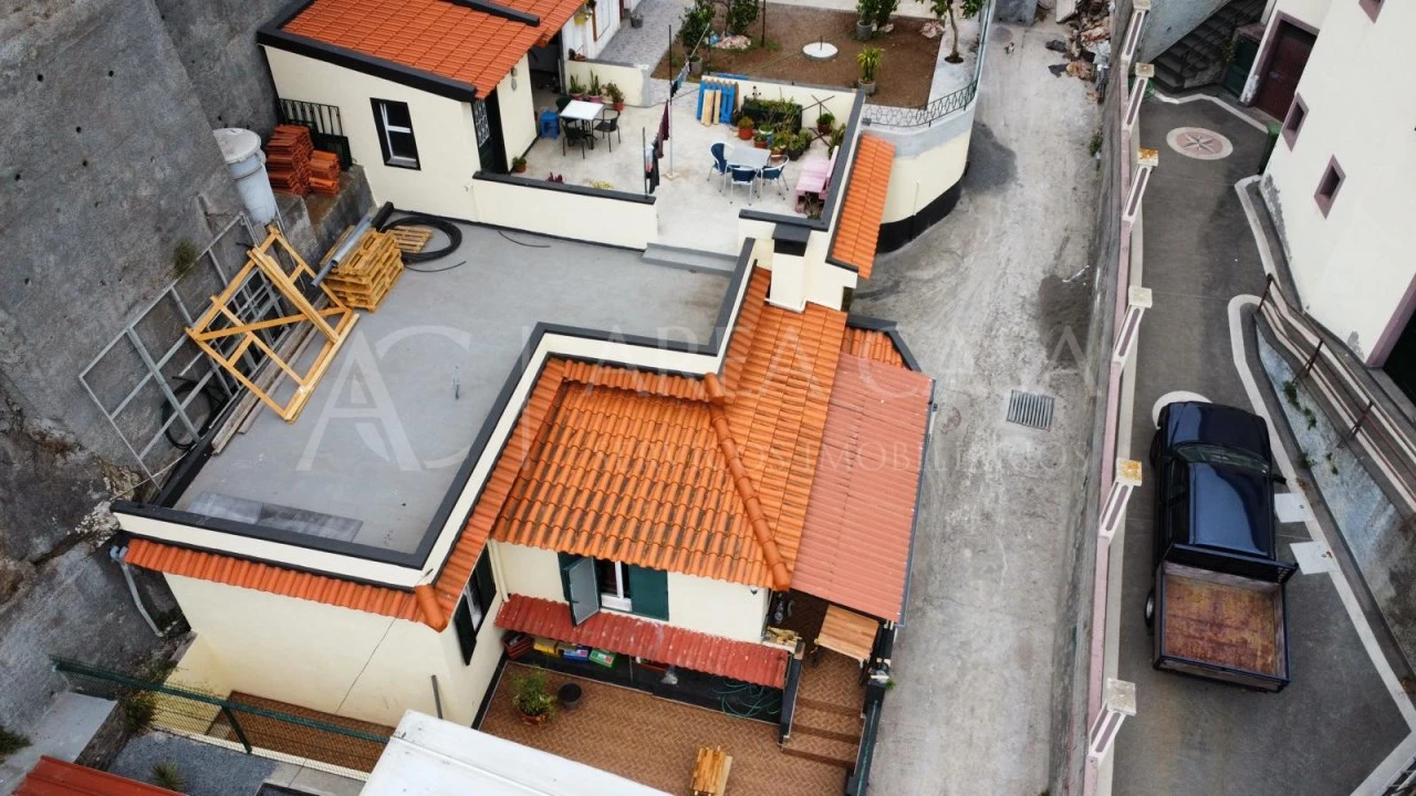 Moradia T1 para Venda em Caniço Foto 12