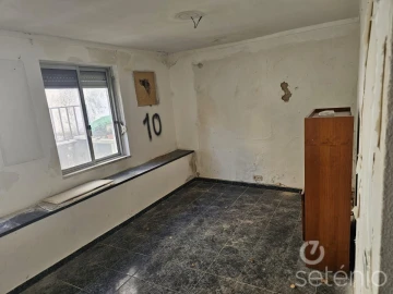 Prédio para Venda em Santo António