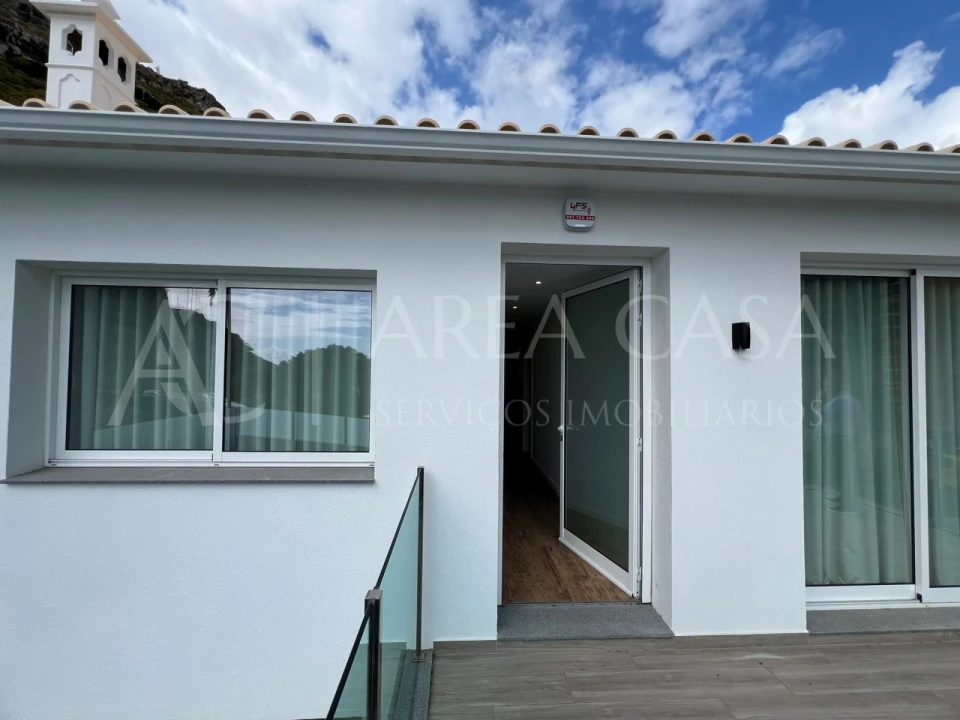 Moradia T4 para Venda em Machico Foto 7