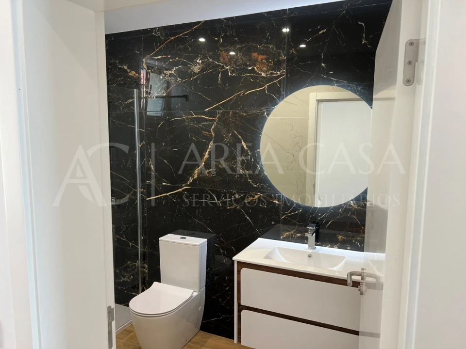 Moradia T4 para Venda em Machico Foto 24