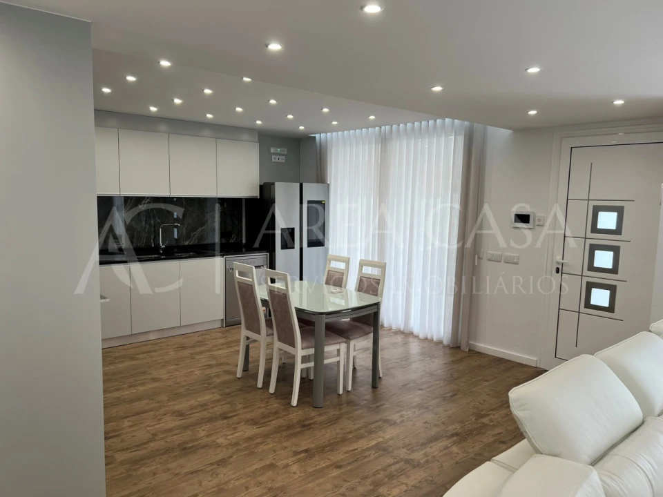 Moradia T4 para Venda em Machico Foto 37