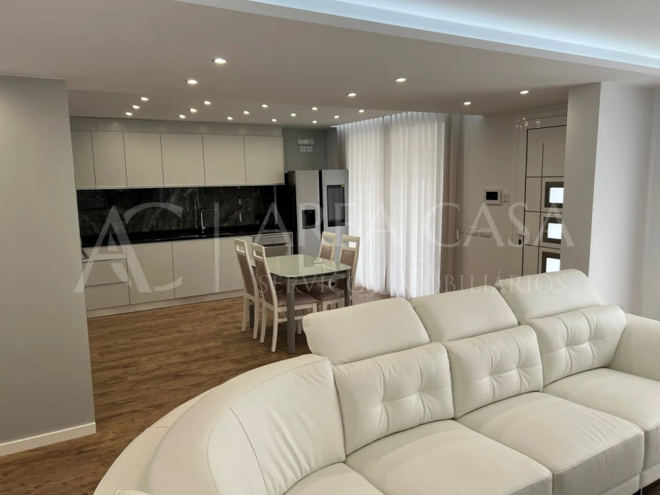 Moradia T4 para Venda em Machico Foto 38