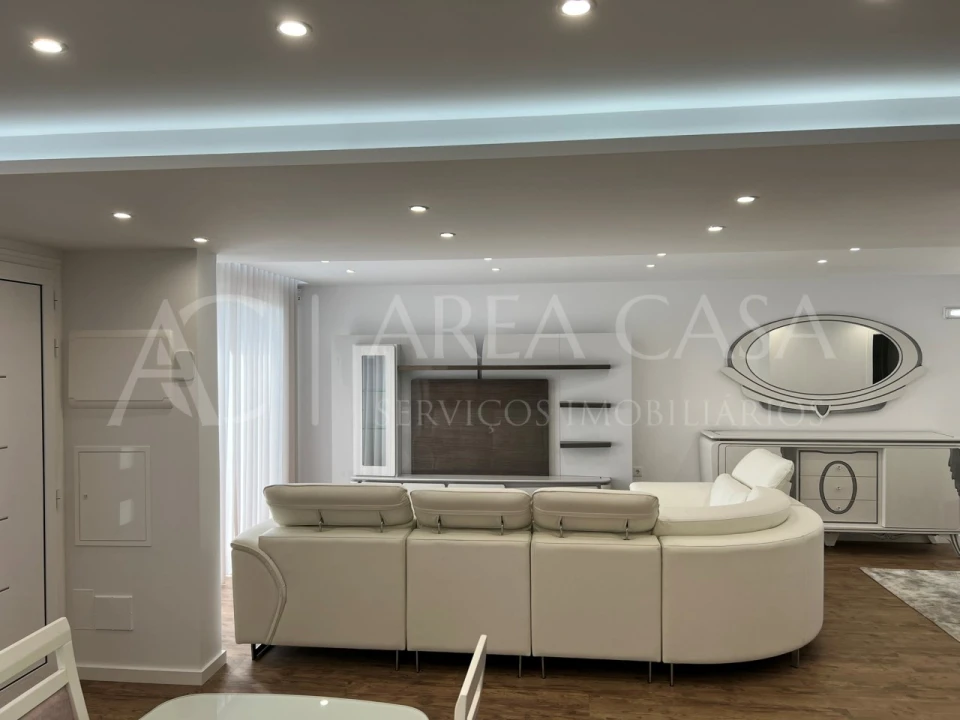 Moradia T4 para Venda em Machico Foto 40