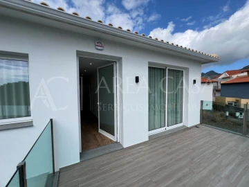 Moradia T4 para Venda em Machico