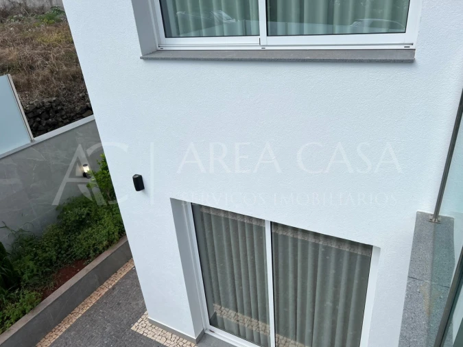 Moradia T4 para Venda em Machico Foto 8