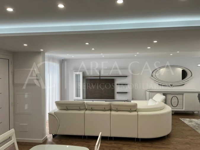 Moradia T4 para Venda em Machico Foto 40