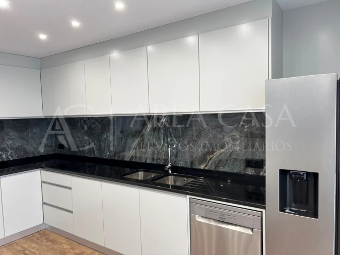 Moradia T4 para Venda em Machico Foto 43