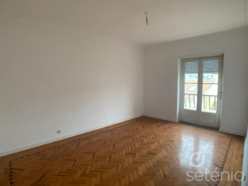 Prédio para Venda em São Vicente
