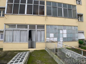 Prédio para Venda em São Vicente