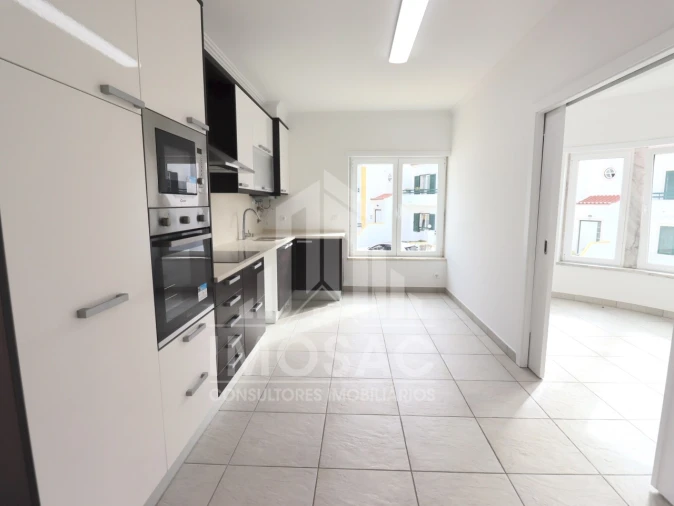 Moradia T3 para Venda em Ericeira Foto 2